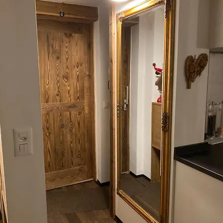 House Melezes C - Charming And Well-being Apartmán *